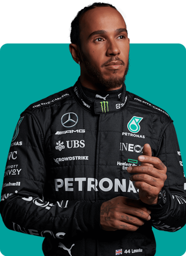 Lewis Carl Davidson Larbalestier Hamilton es un piloto británico de automovilismo. En Fórmula 1 desde 2007 hasta 2012, fue piloto de la escudería McLaren, con la cual fue campeón en 2008 y subcampeón en 2007.