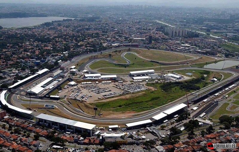 Imagen aerea desde la curva 3 del circuito JoseCarlos Pace