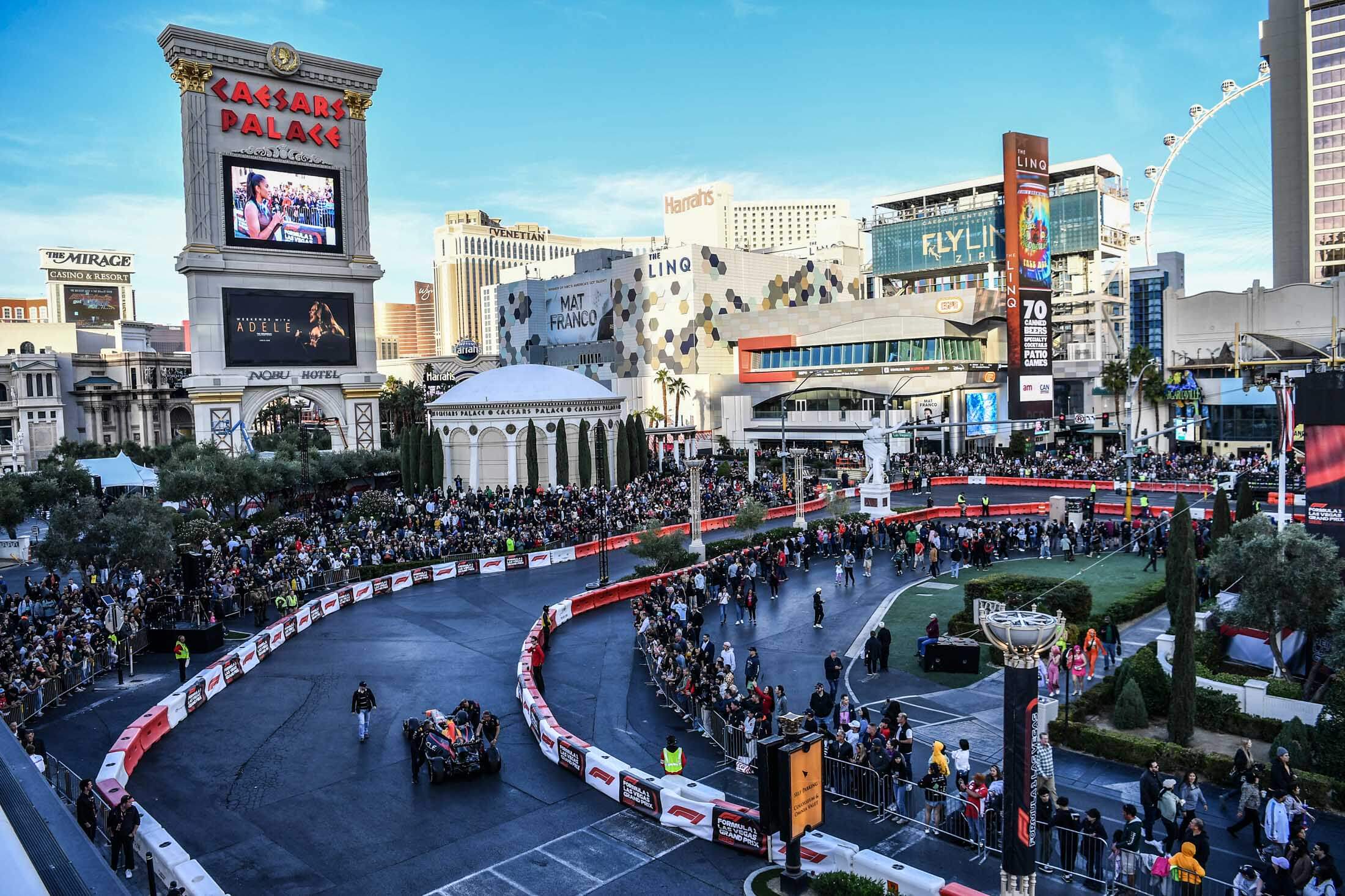 Curva de Caesar Palace en el circuito de las vegas
